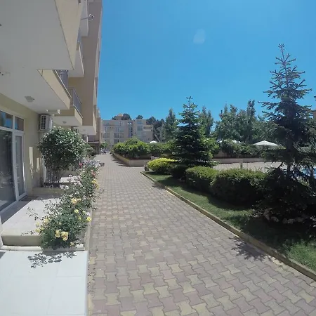 Vp Kamelia Garden Słoneczny Brzeg